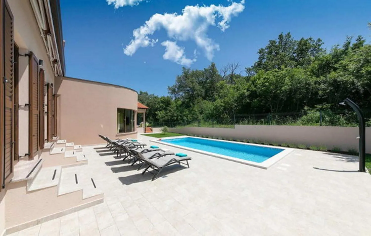 Villa Milica Near Labin For 8 People With Private Pool & Kids Playground - Pet Friendly 0*, ラビン